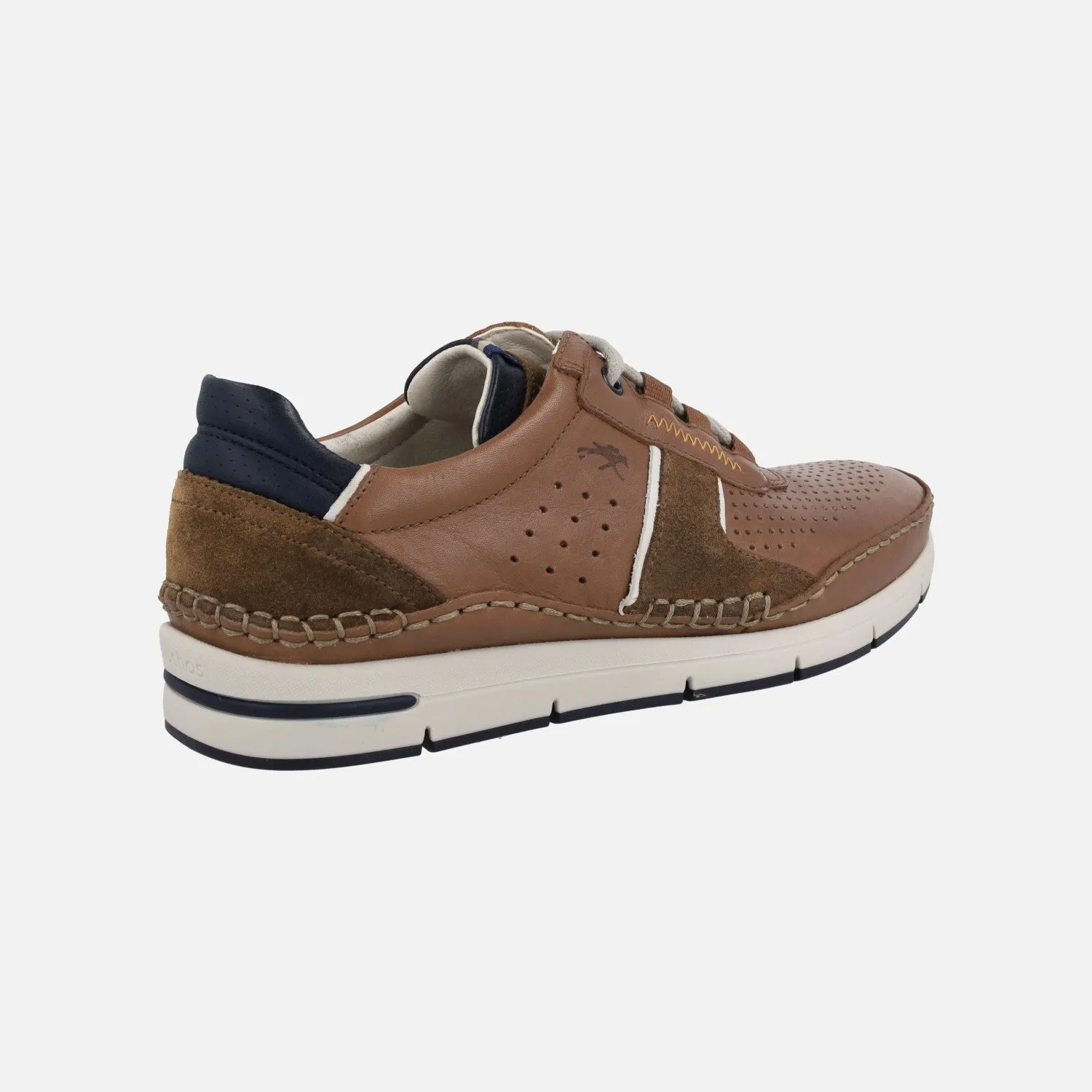 Zapatos deportivos para hombre con detalle de picados